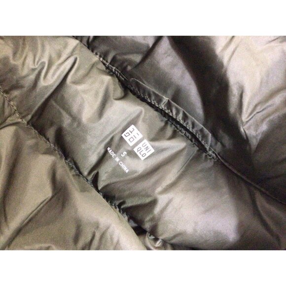 Uniqlo Ultra Light Down Jacket Green Packable Puffer Coat Winter Womens Small - Picture 4 of 7